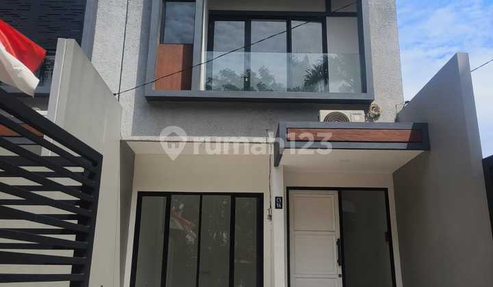 New House Taman Villa Meruya Front Golf Sport West Jakarta New House Taman Villa Meruya Front Golf Sport West Jakarta