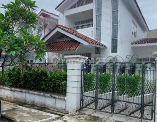 Dijual Rumah Lama, Sangat Terawat Dan Rapi Dalam Komplek 1