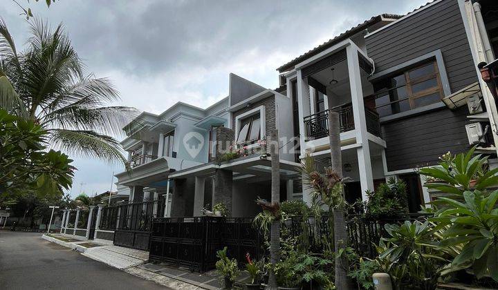 Dijual Cepat Rumah Bagus , Siap Huni Depan Taman