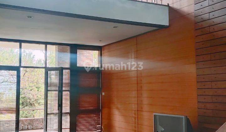 Rumah Villa 3 Lantai di Giri Indah Setiabudi Lembang 1