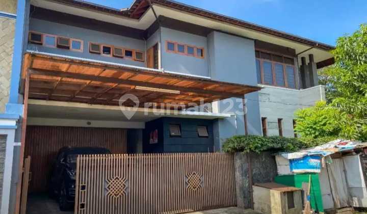Dijual Rumah Mewah asri terawat di Turangga Bandung