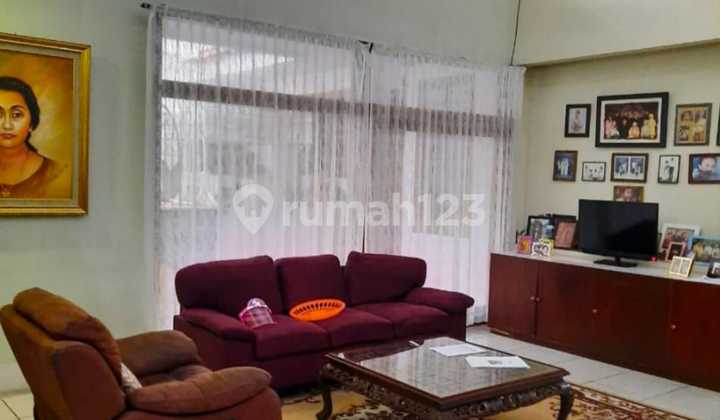 Jual Rumah bagus dan terawat di Setrasari 2