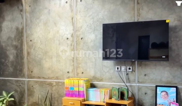 Jual Rumah Konsep Industrial Minimalis Terawat & Siap Huni Jual Rumah Konsep Industrial Minimalis Terawat & Siap Huni