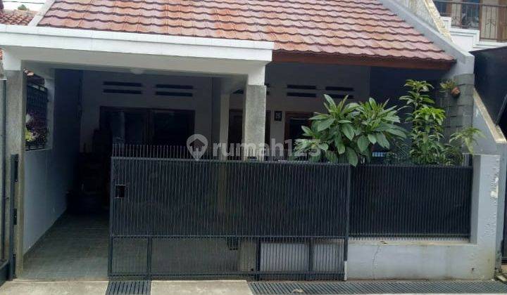 Dijual Rumah Asri Semi Furnish Antapani Bandung 1