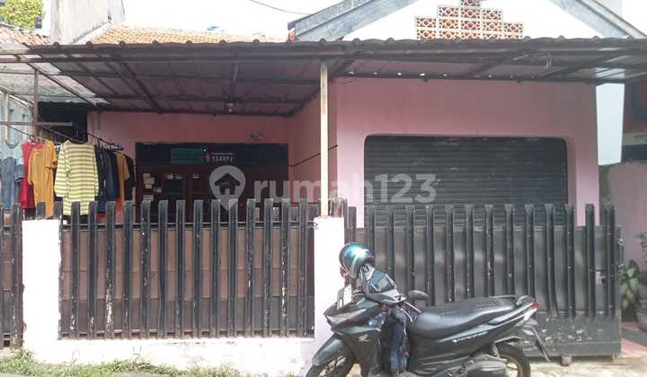 Rumah Bangunan Lama Ada Kios Di Saharjo  1