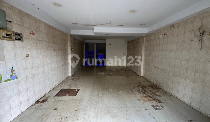 Teluk Mas 3.5-Story Shop House 2