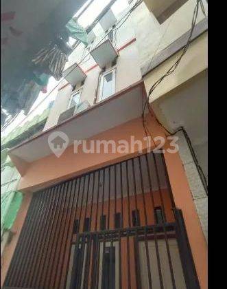 Di jual rumah bagus murah tanah sareal jakarta barat 1