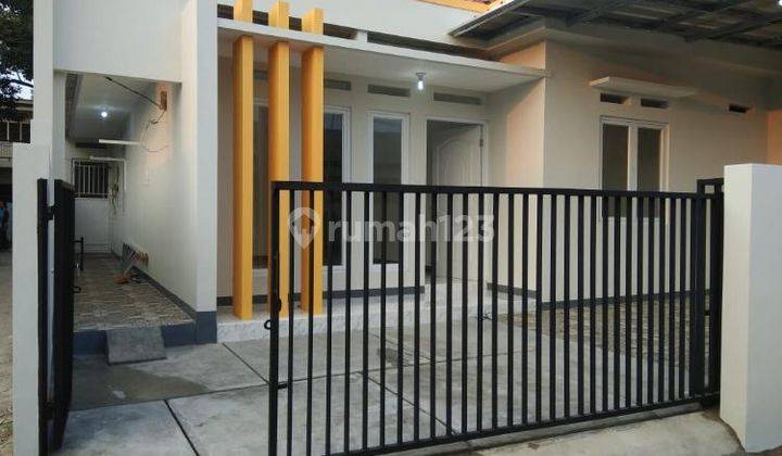 Di jual cepat rumah baru murah jati cempaka bekasi pondok gede Jawa Barat 1