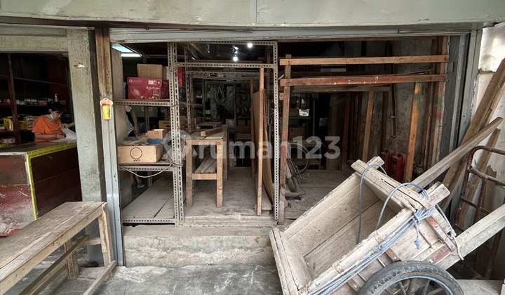 Rumah Jaksa Hrg Mendekati Njop Cocok Untuk Kos2an 8 Lantai 5