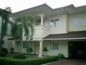 Rumah Sewa Tanah Kusir 2 Lantai Kolam Renang 1