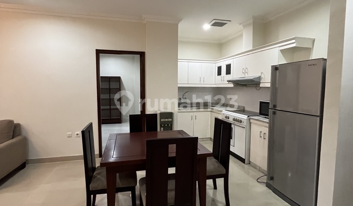Home Apartment Close To Senayan 2