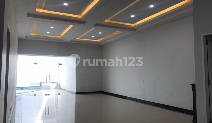 Disewa Rumah Menteng Besar untuk Keluarga Besar atau Kantor atau Usaha Komersil Lainnya Seperti Studio atau Workshop 2