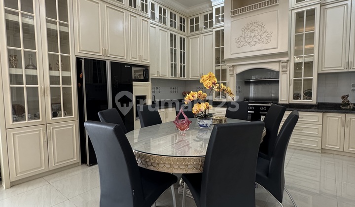 Disewakan Rumah Megah Menteng Ex Kedutaan 5 Kamar Tidur Ada Hall untuk Acara Private 2