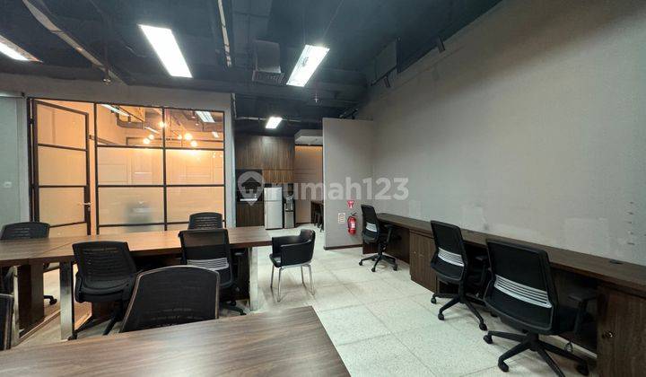 Sewa Office Space District 8 Treasury Tower Low Zone Good Condition 2