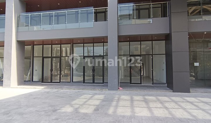For Rent Cheap 3-Story Shop House in Central Jakarta, Raden Saleh, New Building, Spacious Parking Commercial Area 2