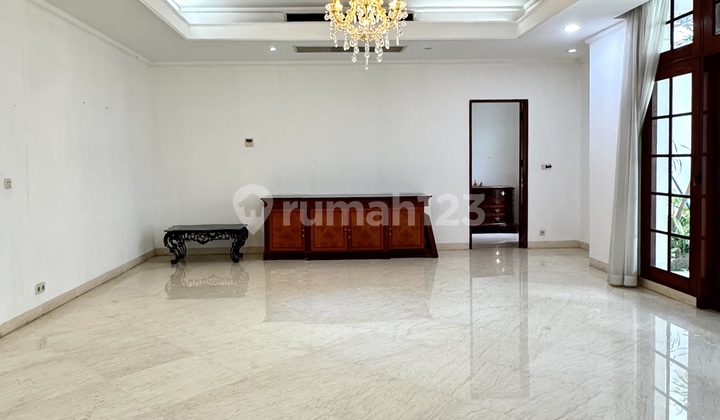 Disewakan Rumah Luxury Menteng KT5 Modern Minimalis Cocok Untuk Office/ Hunian untuk Pejabat, Kedutaan. 