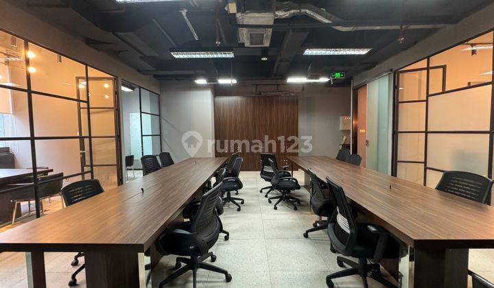 Sewa Office Space Treasury Tower Lantai 8 Untuk Start Up Semi Furnished 1