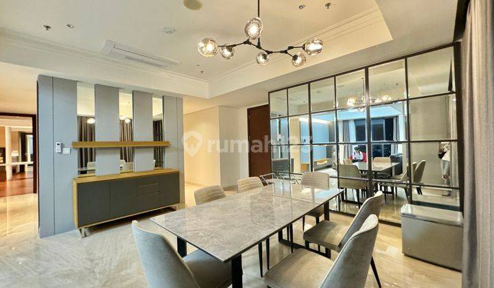 Sewa Casa Grande Private Lift 3BR Luxury Unit Luas 145 Sqm Furnished Mewah Elegant 2