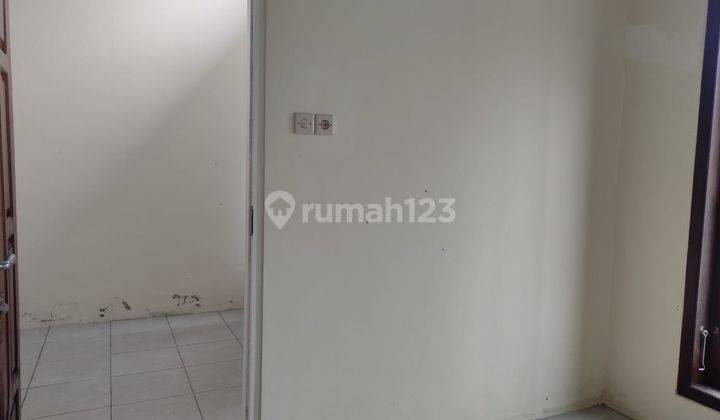 Rumah Murah Di Tepi Jalan Dekat Pasar Tegalrejo 6