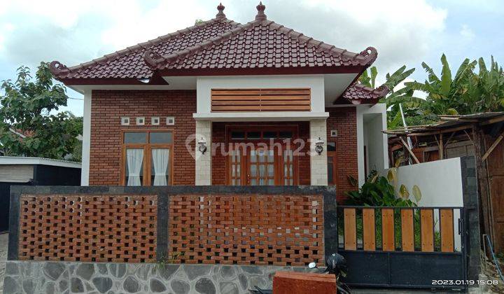 Rumah Murah Di Bangunjiwo Bebas Desain Tampak Depan 2