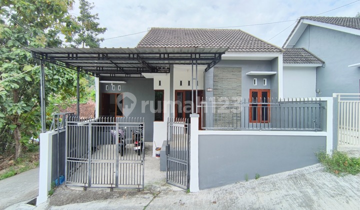 RUMAH BARU SIAP HUNI 6 MENIT KE PKU MUHAMMADIYAH GAMPING SLEMAN
