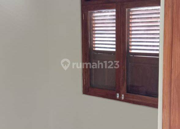 Rumah Unik Model Joglo Modern Di Prambanan 8