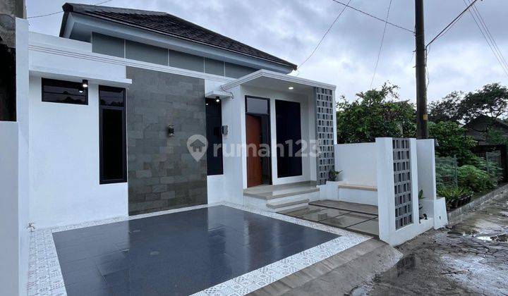 Rumah Cantik, Siap Huni, Dekat Kampus Uii Jogja Di Ngaglik 2