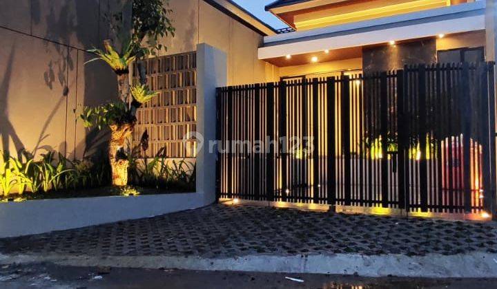 RUMAH CANTIK, CARPOT 2 MOBIL, 15 MENIT KE KAMPUS UPN JOGJA 1