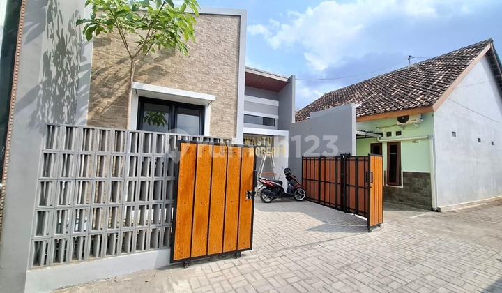 RUMAH SIAP HUNI HANYA 5 MENIT KE SINDU KUSUMA EDUPARK DI MLATI SLEMAN RUMAH SIAP HUNI HANYA 5 MENIT KE SINDU KUSUMA EDUPARK DI MLATI SLEMAN