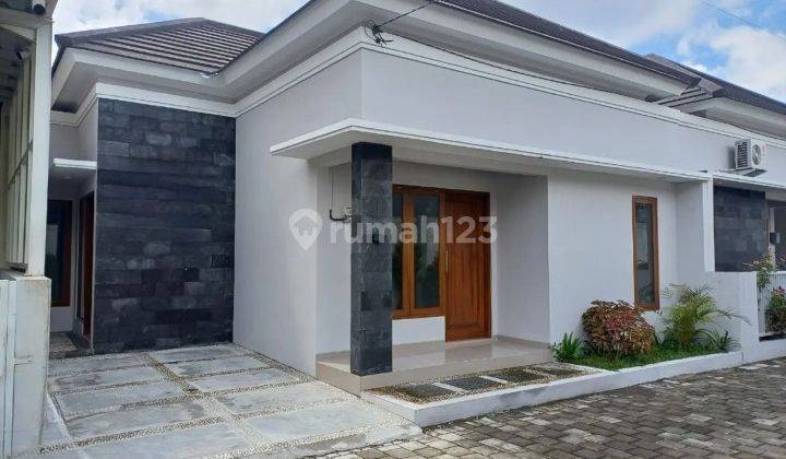 Rumah Cantik, Siap Huni, Dekat Maguwoharjo, Sleman 1