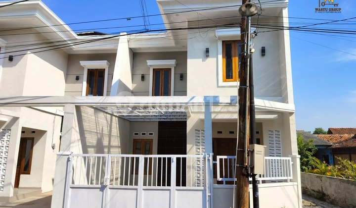 RUMAH SIAP HUNI 2 LANTAI 15 MENIT KE KAMPUS UGM DI DEPOK SLEMAN RUMAH SIAP HUNI 2 LANTAI 15 MENIT KE KAMPUS UGM DI DEPOK SLEMAN