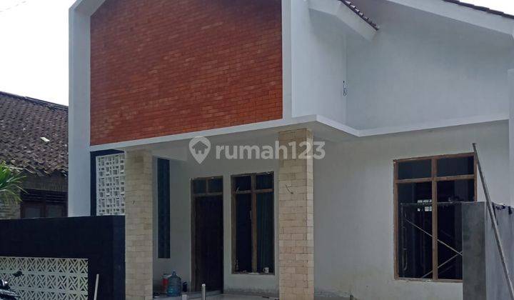 Rumah Model Mezzanine Proses Finishing Di Bangunjiwo 2