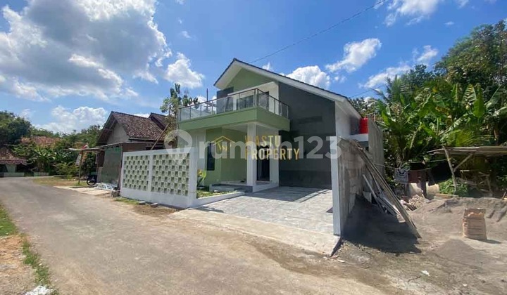RUMAH 2 LANTAI 600 JUTAAN VIEW SAWAH DI MOYUDAN SLEMAN