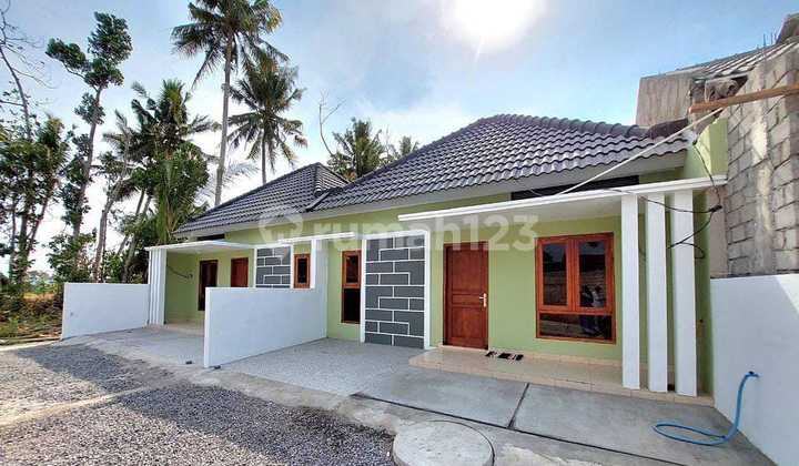 RUMAH SIAP HUNI 7 MENIT KE JL RAYA JOGJA SOLO DI SLEMAN 2