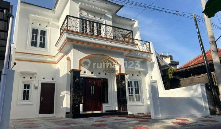 Dijual Rumah Cantik, Siap Huni, Klasik Eropa Di Banguntapan 1