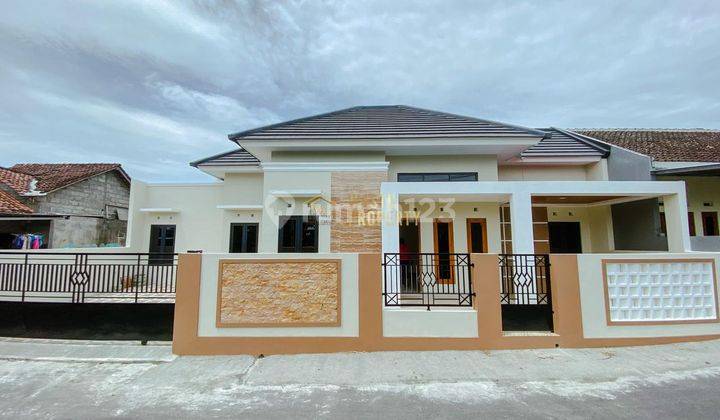  Dijual Rumah Siap Huni, 7 Menit Ke Sekolah Budi Mulia Maguwoharjo 1