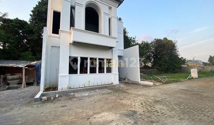 RUMAH MEWAH MURAH 2 LANTAI DI JL GODEAN YOGYAKARTA RUMAH MEWAH MURAH 2 LANTAI DI JL GODEAN YOGYAKARTA