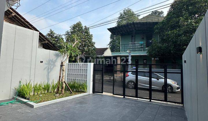 RUMAH DESAIN MODERN HANYA 10 MENIT KE KAMPUS UGM DI MLATI SLEMAN 2
