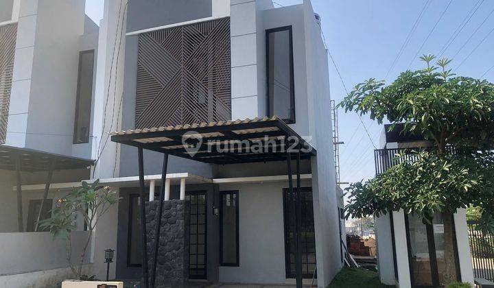 RUMAH 2 LANTAI MODERN TERLARIS DALAM PERUMAHAN DI BATU 1