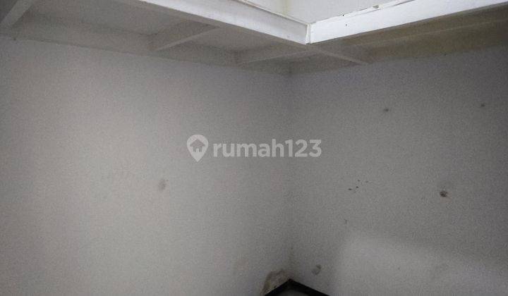 Rumah Siap Huni Terawat Nyaman di Komplek Taman Sakura 2