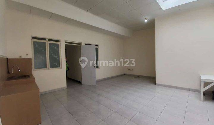 rumah minimalis cantik di taman kopo indah 3 2