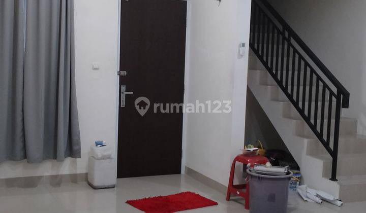 Rumah Bagus  2 Lantai siap huni Semi Furnished 2