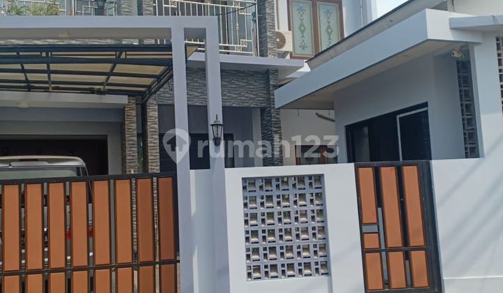 Jual Cepat Rumah Cantik 2 Lantai Di Pinggiran Kampung