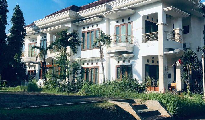 Rumah Bagus Luas di Cluaster Mediterania 1