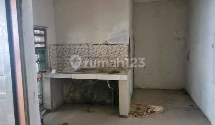 Rumah Strategis Cocok untuk Usaha di Tlogosari Raya 2