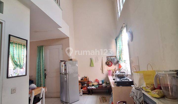 Rumah Townhouse 2 Lantai Unfurnished di Taman Paris , Tangerang 2