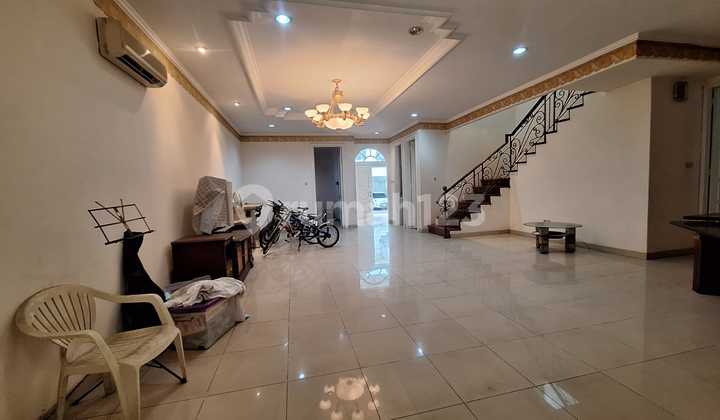 Beautiful Semi Furnished House Beverly Golf Karawaci