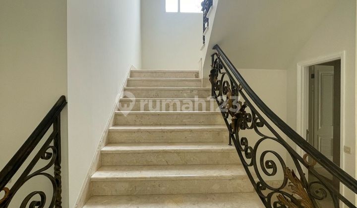 Rumah Mewah Cluster Exclussive Lippo Village Siap Huni 2