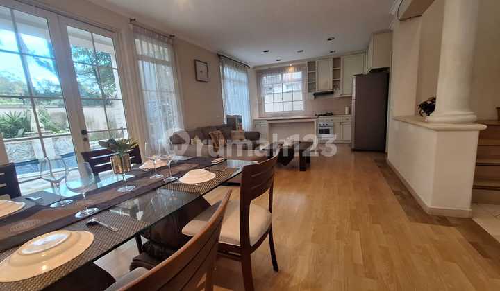 Rumah Mewah Cantik Siap Huni Lippo Village Tangerang Rumah Mewah Cantik Siap Huni Lippo Village Tangerang