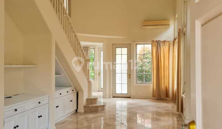 Rumah Bagus Siap Huni Semi Furnished Lippo Karawaci, Tangerang Rumah Bagus Siap Huni Semi Furnished Lippo Karawaci, Tangerang